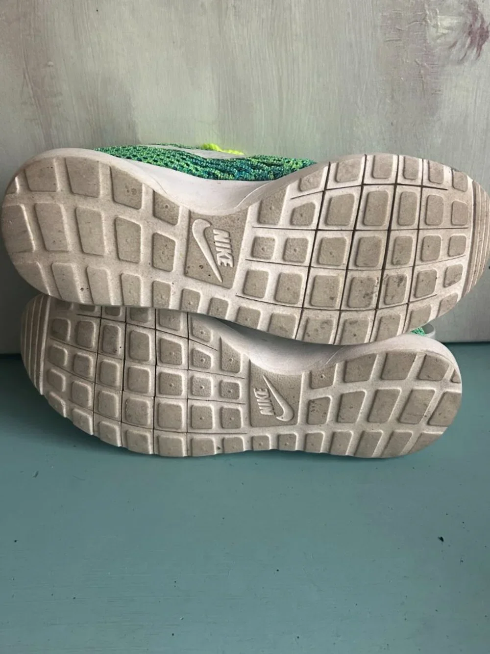 Nike Womens Roshe One NM Flyknit QS Size 6 Running Shoe Marled Limited Ediiton